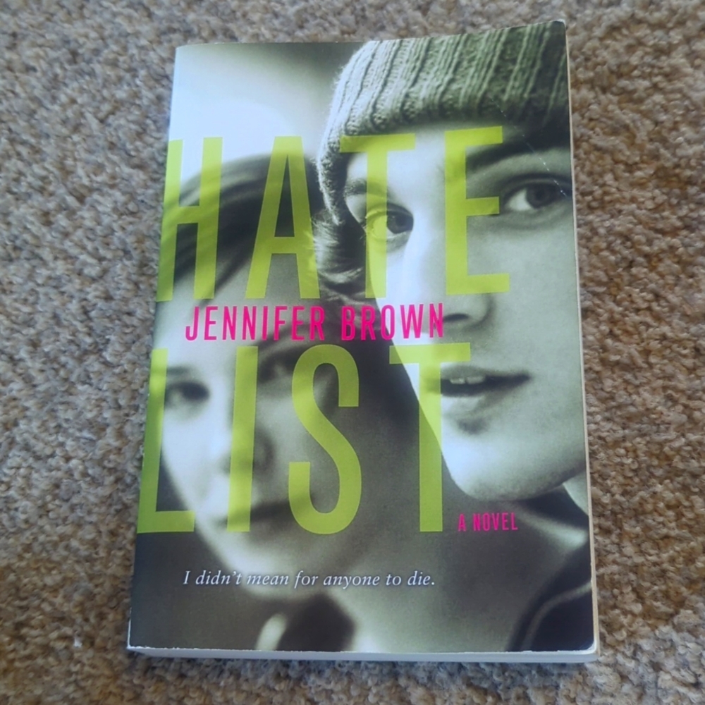 Hate List by Jennifer Brown. Paperback Book